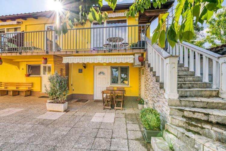 Apartments Nika With Swimming Pool And Beautiful Sea View Dobreć Dış mekan fotoğraf